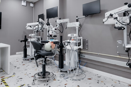 Mobile Dental Simulation Unit
