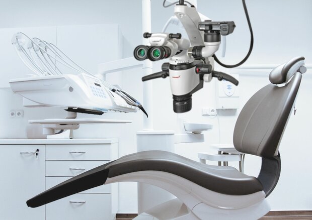 Magna FL microscope with floor mount